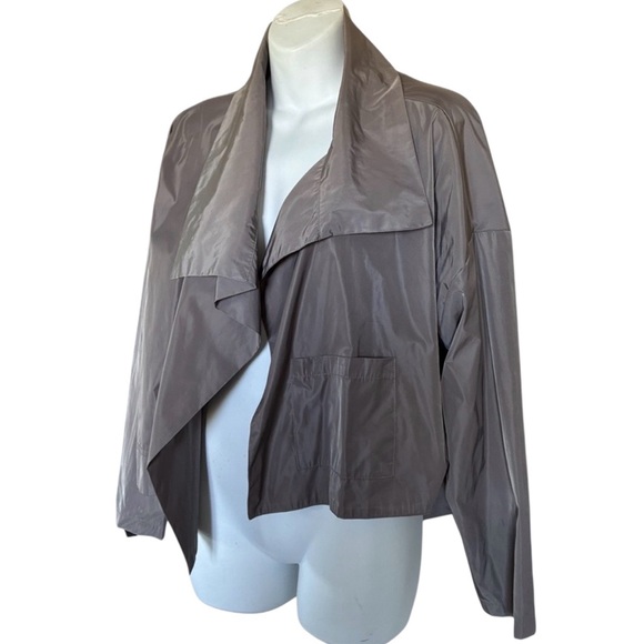PLANET jacket taupe unstructured azymmetrical open drapey front. OSFM